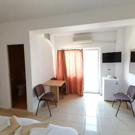 Casa Tomis Guest house *