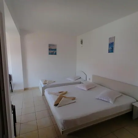 Casa Tomis Guest house *