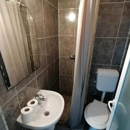Guest house Casa Tomis *
